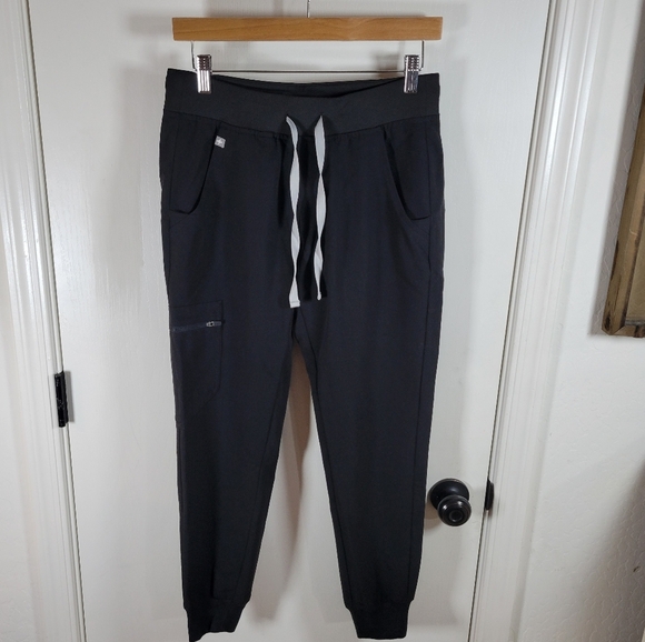 FIGS Black Technical Collection Jogger Comfortable Scrubs Size XS/P - Picture 1 of 10